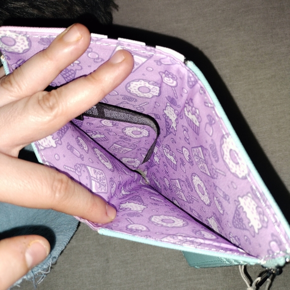 Loungefly hello kitty wallet sanrio - Picture 4 of 6